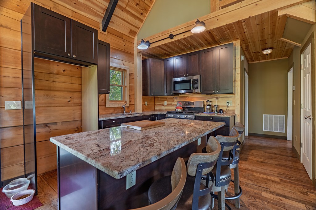419672 Ellijay Residential