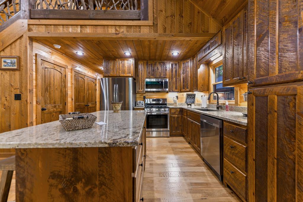 419674 Mineral Bluff Residential