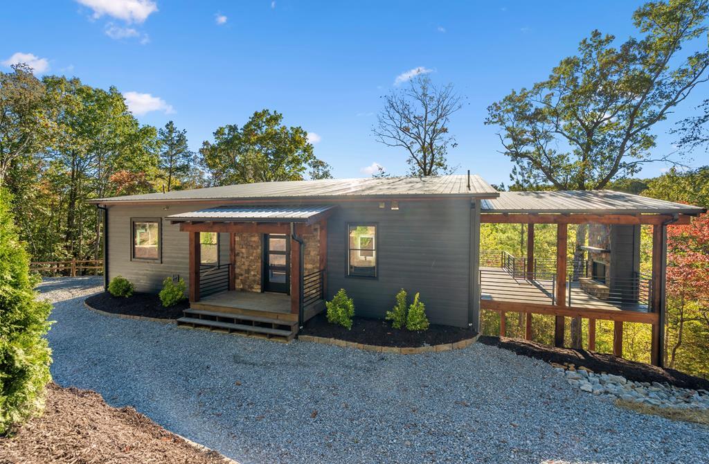 419676 Mineral Bluff Residential