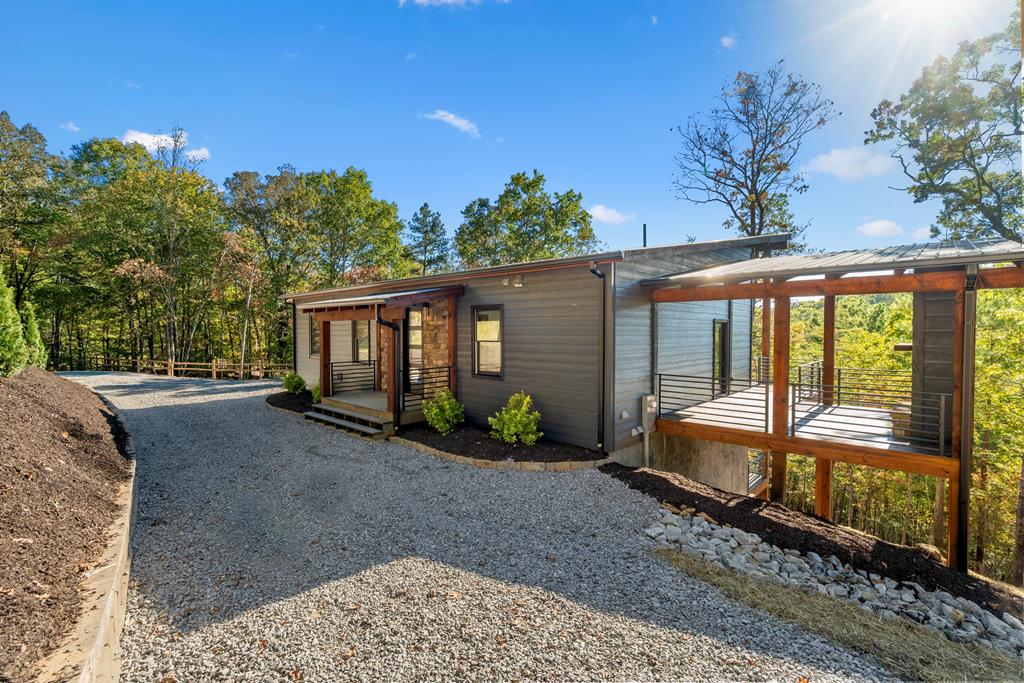 419676 Mineral Bluff Residential