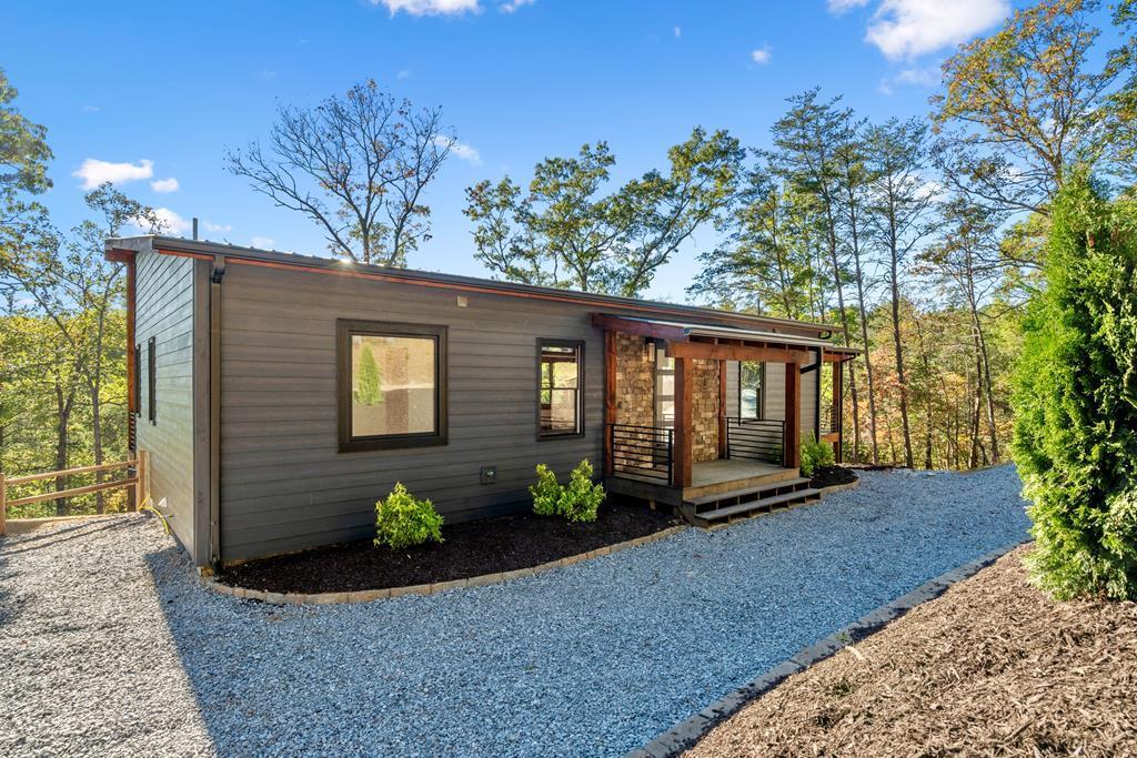 419676 Mineral Bluff Residential