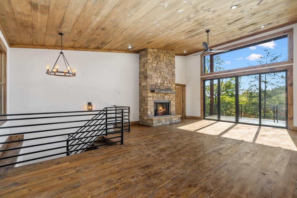 419676 Mineral Bluff Residential