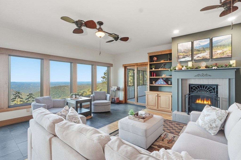 419695 Jasper Residential