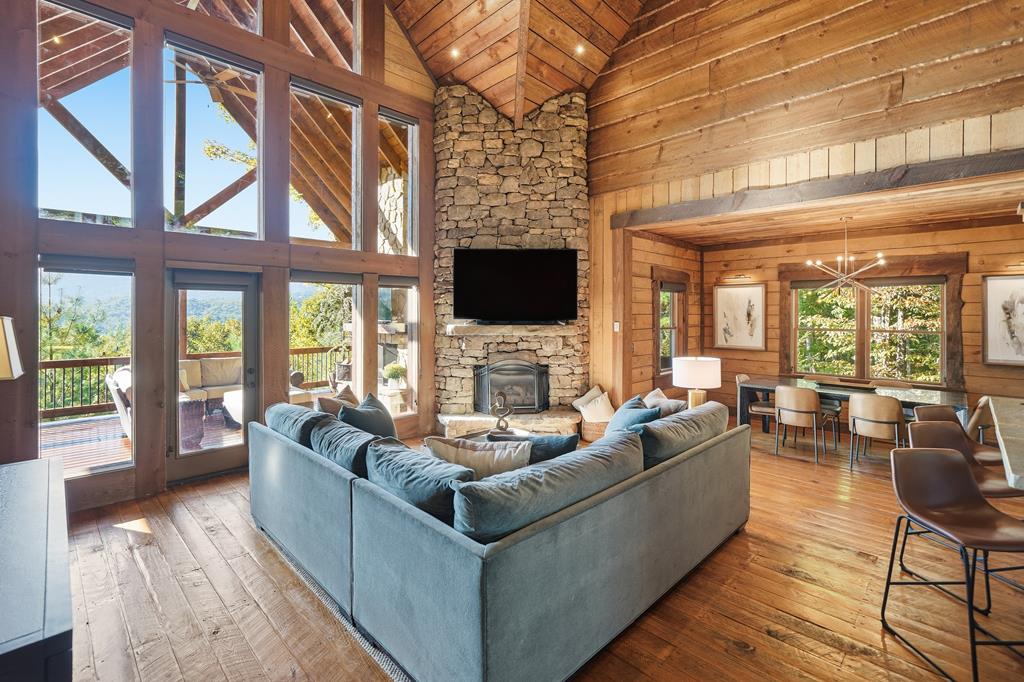 419712 Blue Ridge Residential