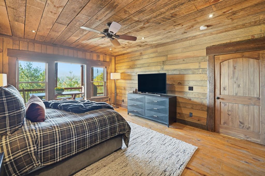 419712 Blue Ridge Residential