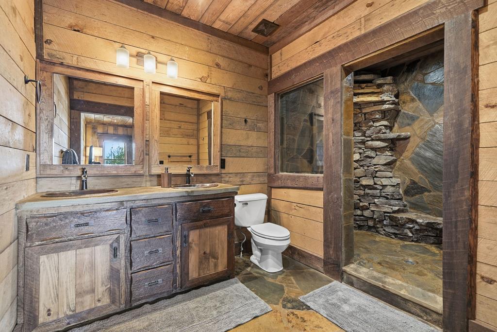 419712 Blue Ridge Residential