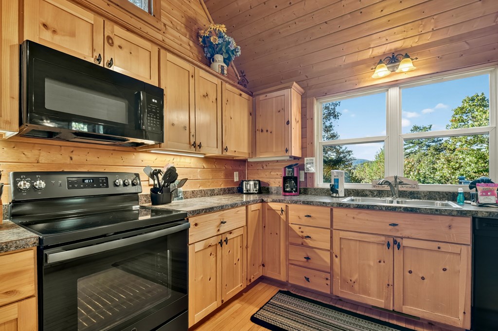 419713 Blue Ridge Residential