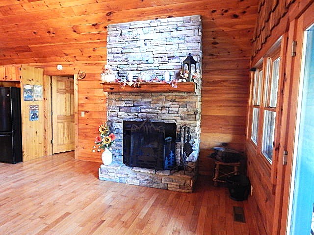 419715 Blue Ridge Residential