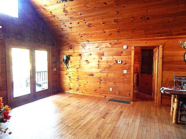 419715 Blue Ridge Residential