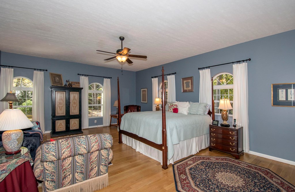 419717 Hayesville Residential