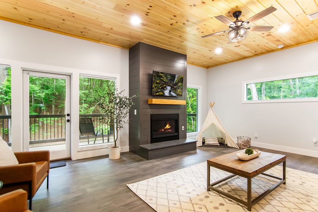 419722 Ellijay Residential