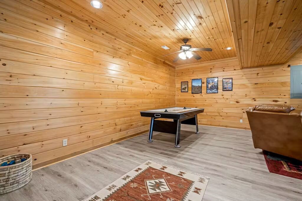 419725 Blue Ridge Residential