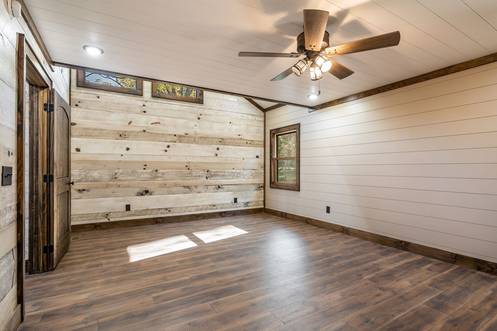 419753 Blue Ridge Residential