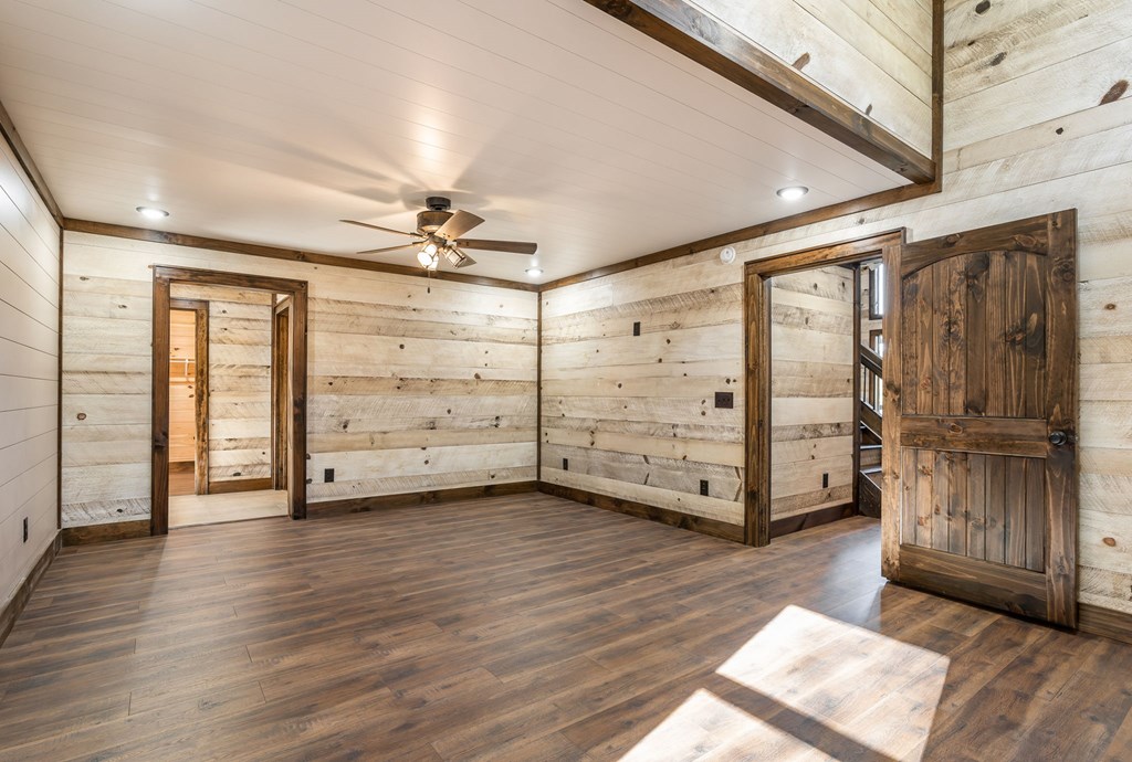 419753 Blue Ridge Residential
