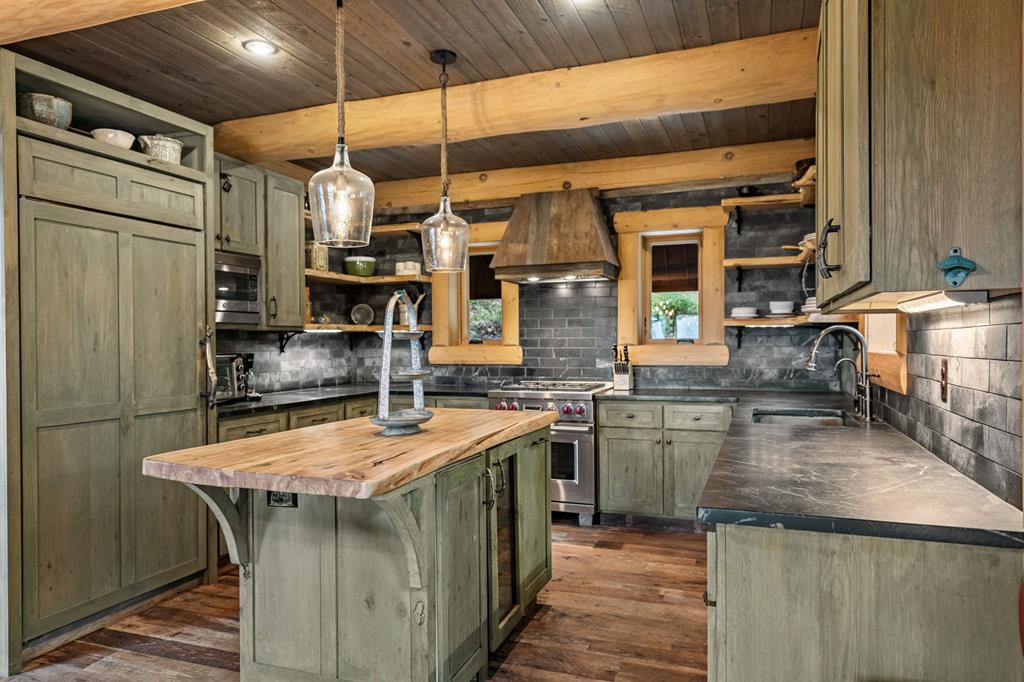 419758 Epworth Residential