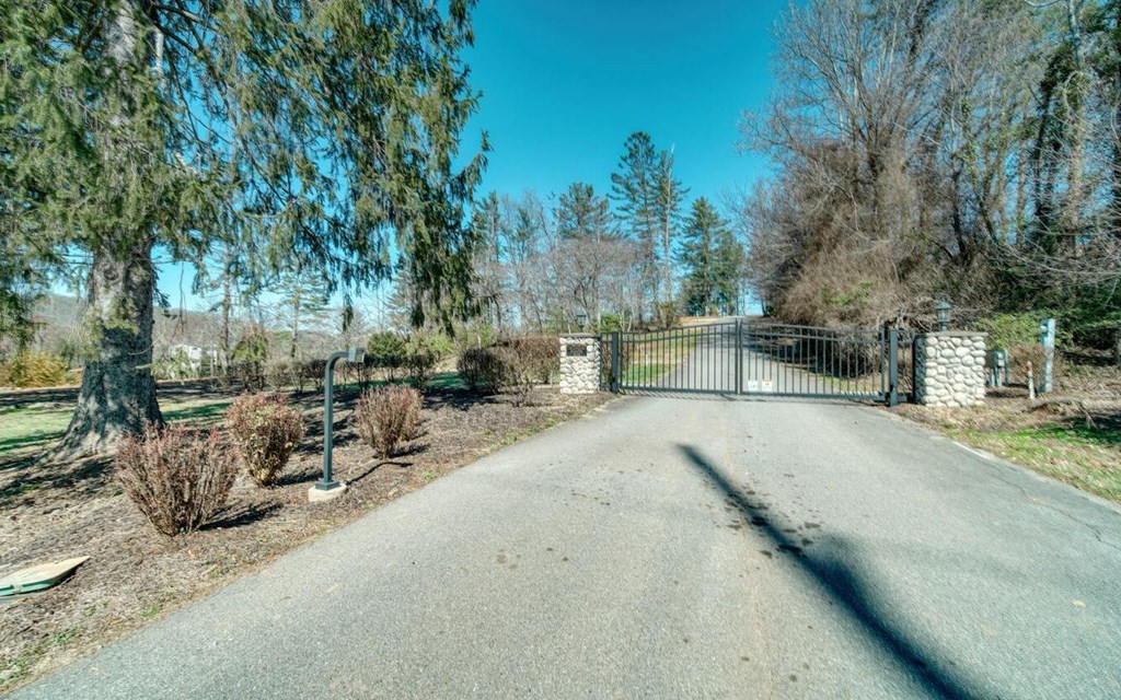 419770 Hiawassee Residential