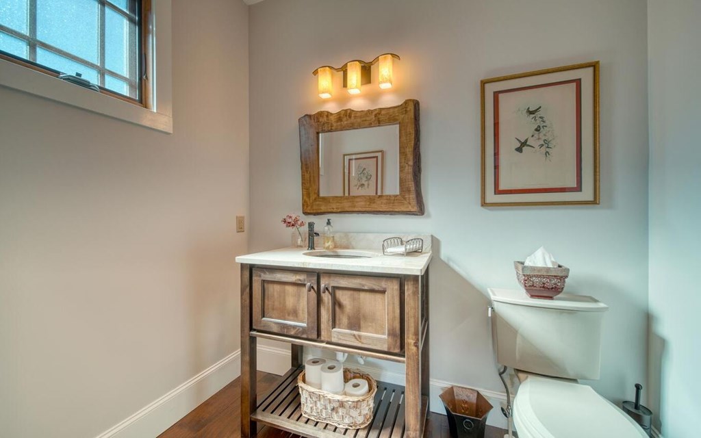 419770 Hiawassee Residential