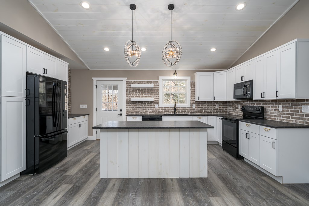 419783 Blue Ridge Residential