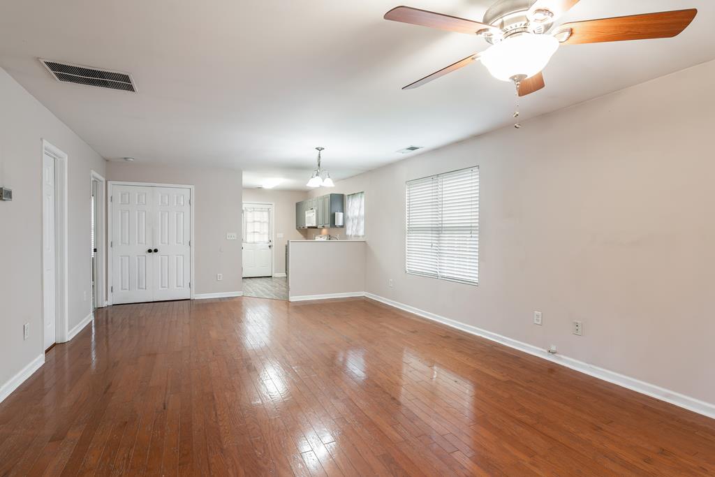 419814 Fairmont Residential