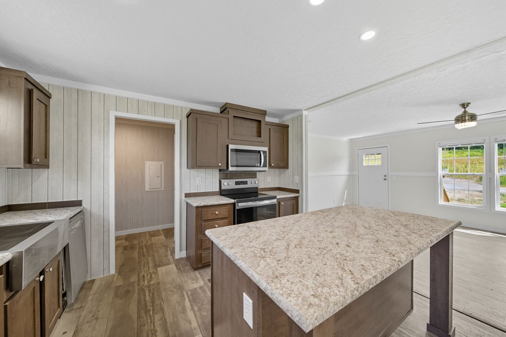 419815 Murphy Residential