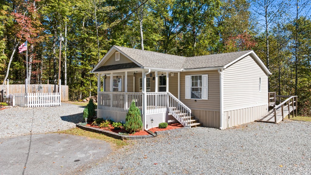 419816 Blue Ridge Residential