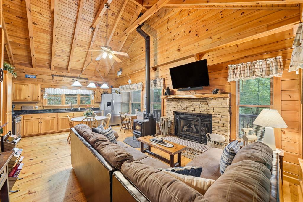 419819 Ellijay Residential