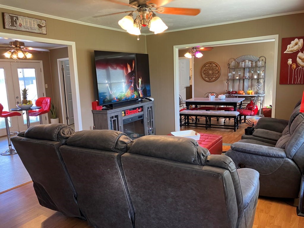 419820 Murphy Residential