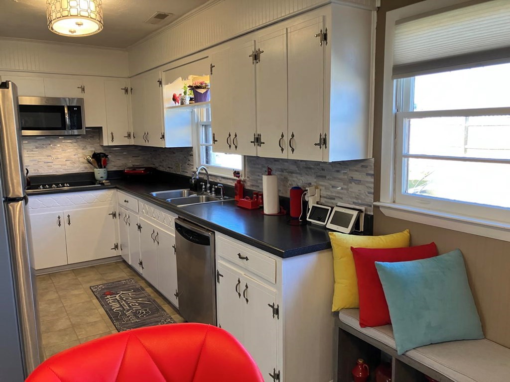 419820 Murphy Residential