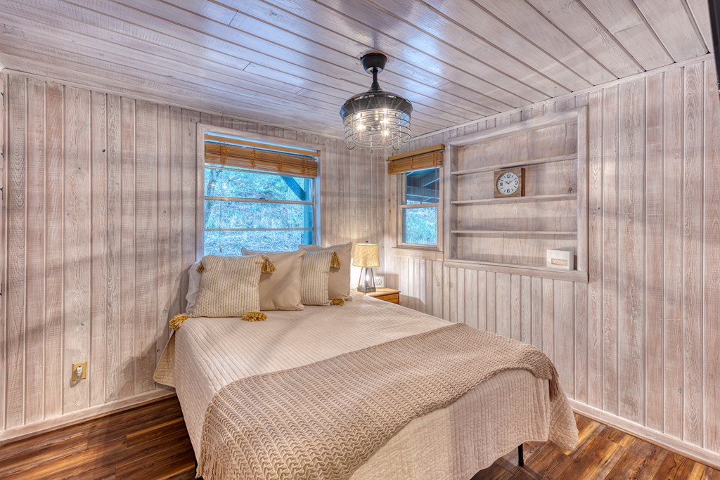 419823 Blue Ridge Residential
