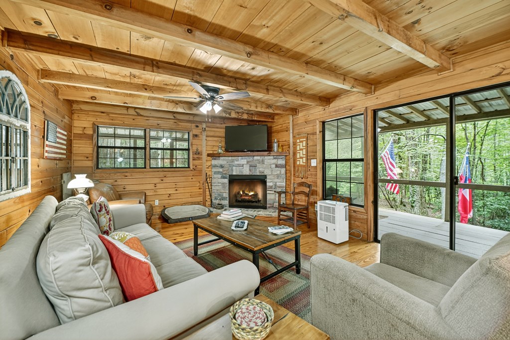 419825 Cherry Log Residential