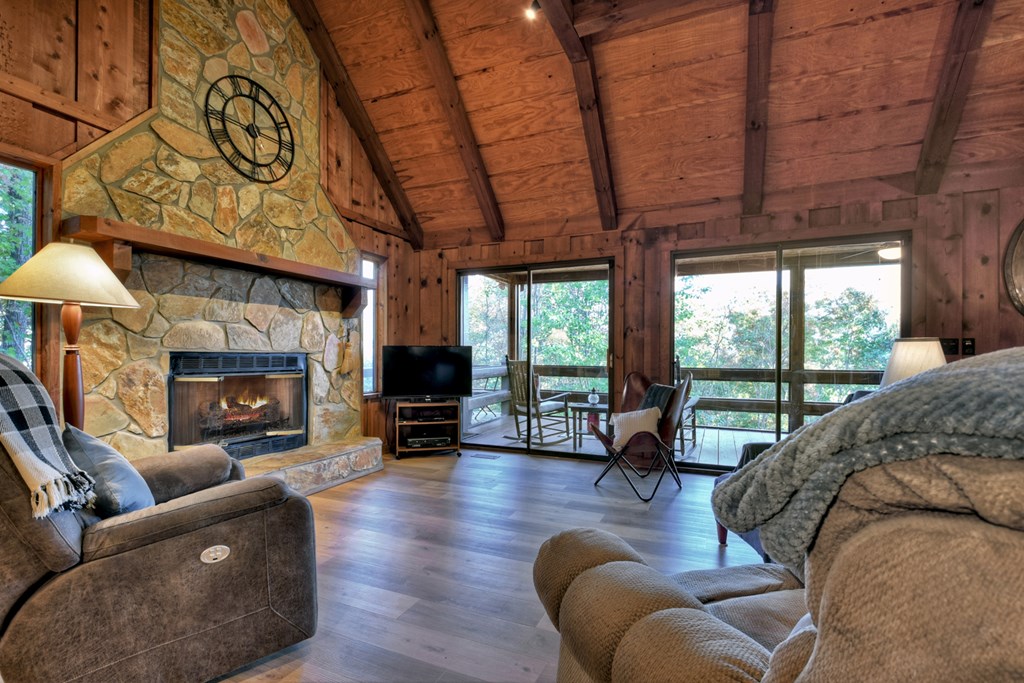 419842 Blue Ridge Residential