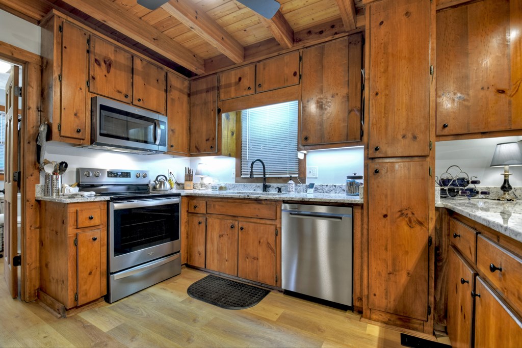 419842 Blue Ridge Residential