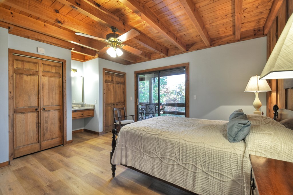 419842 Blue Ridge Residential