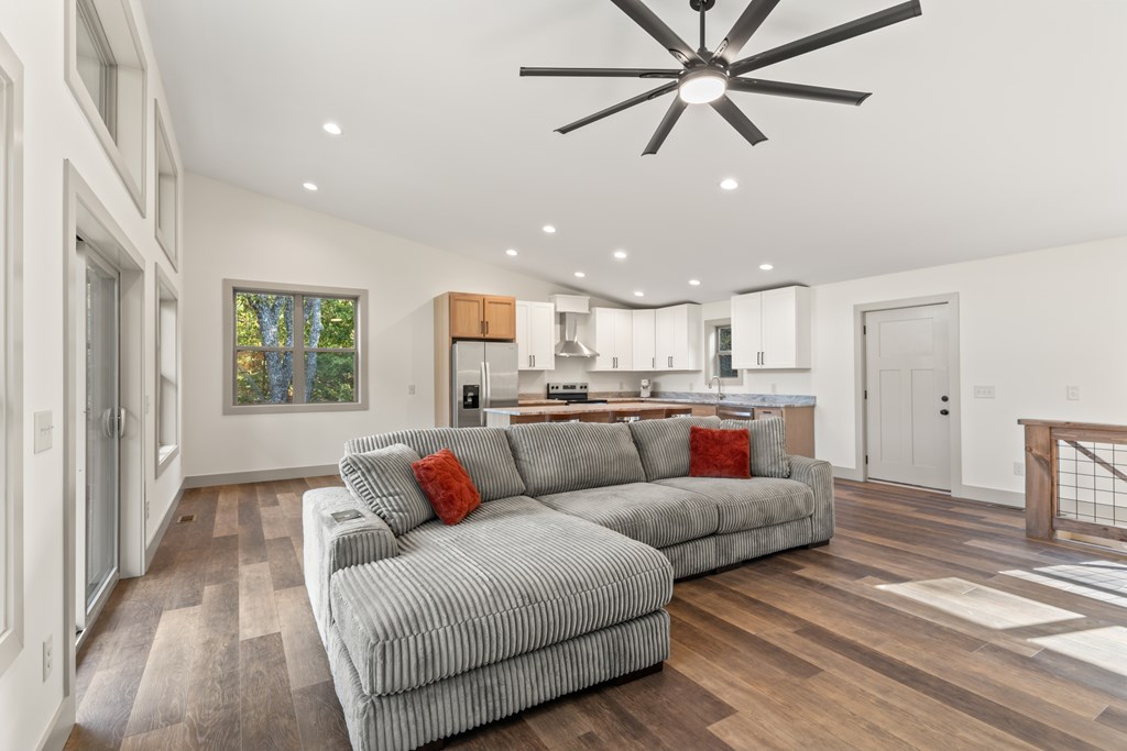 419849 Brasstown Residential