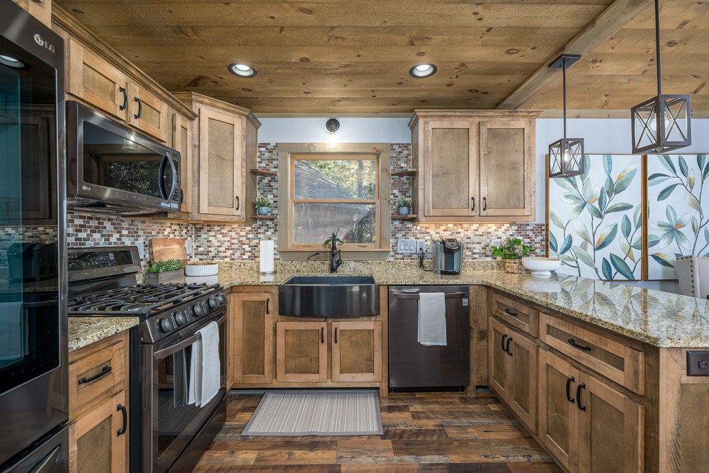 419864 Blue Ridge Residential