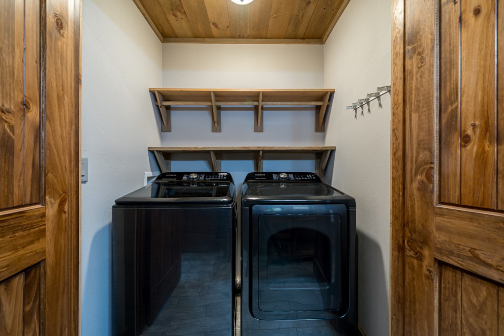 419864 Blue Ridge Residential