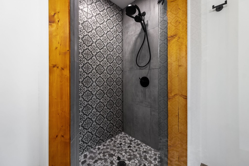 419870 Blue Ridge Residential