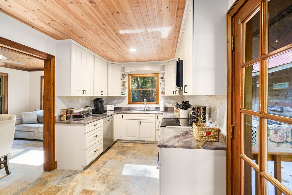 419874 Blue Ridge Residential