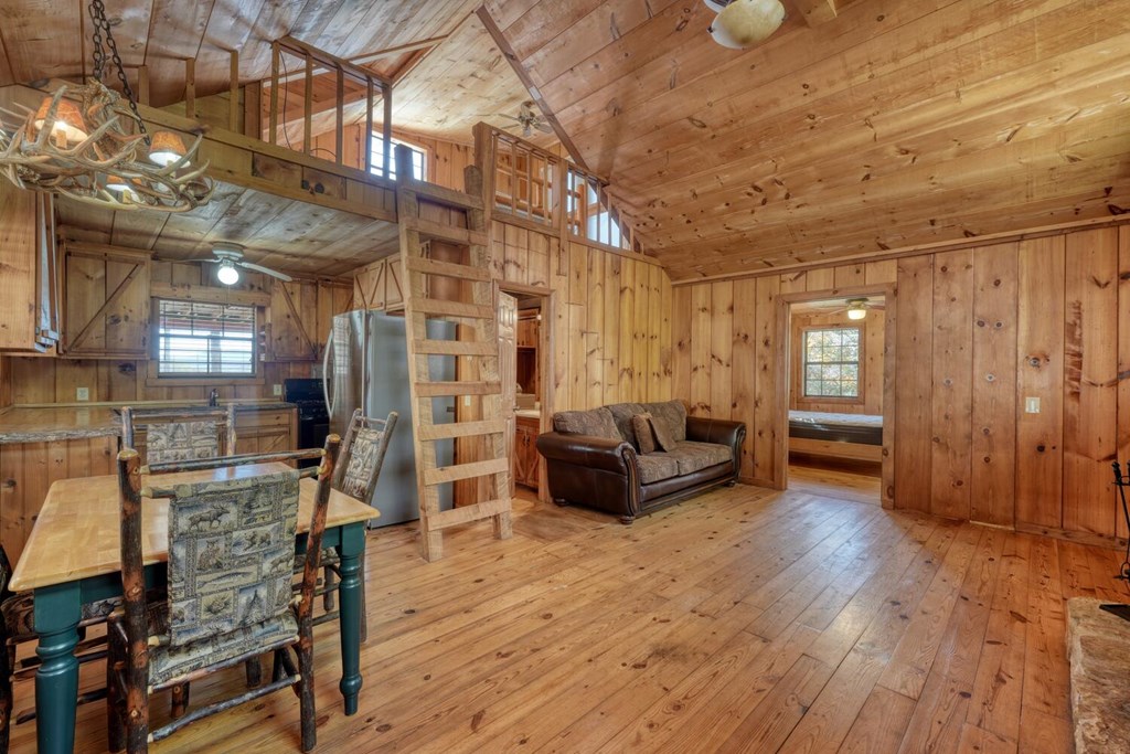 419893 Blue Ridge Residential