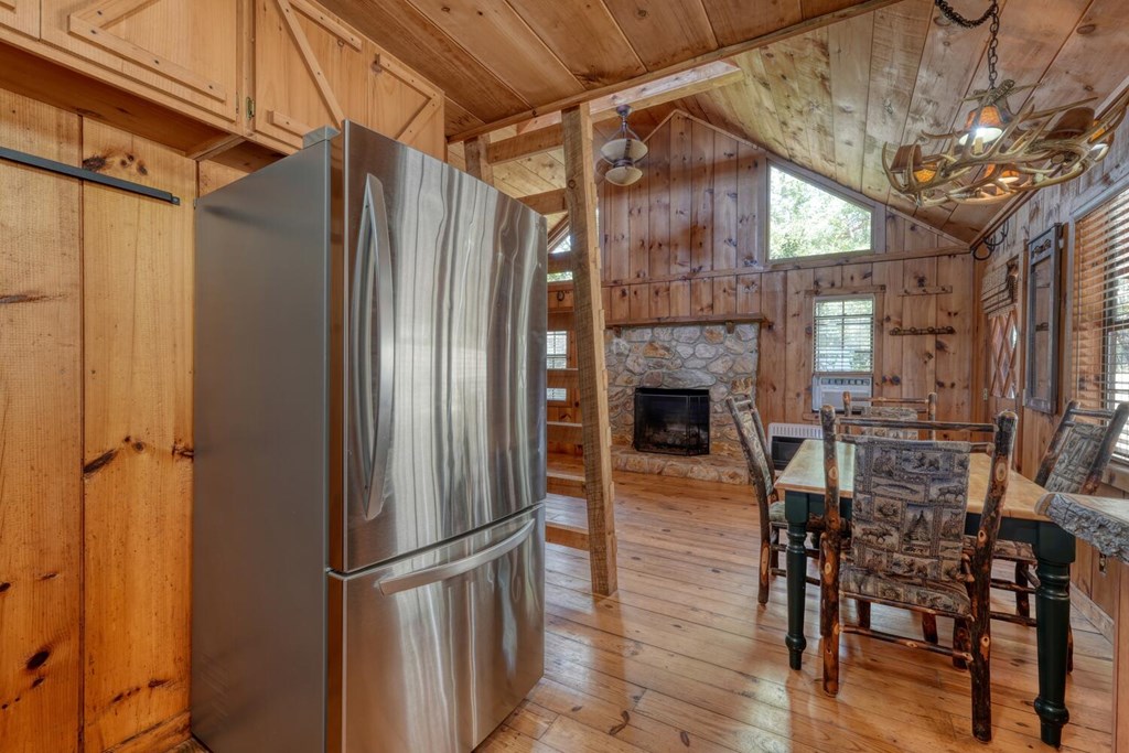 419893 Blue Ridge Residential