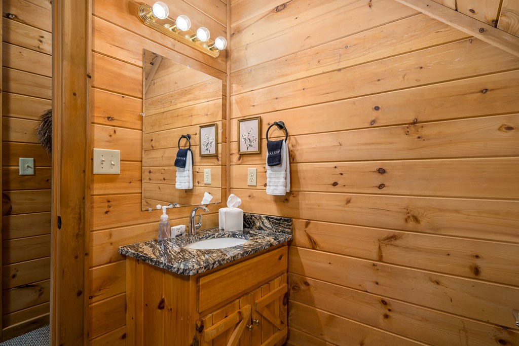 419925 Blue Ridge Residential