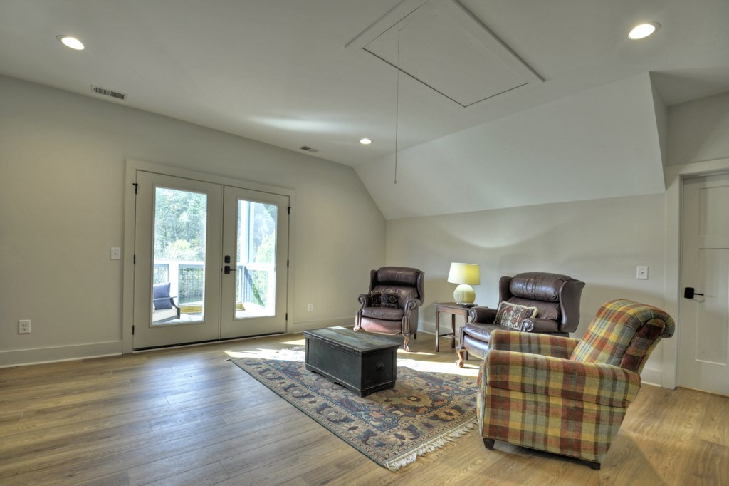 419926 Blue Ridge Residential