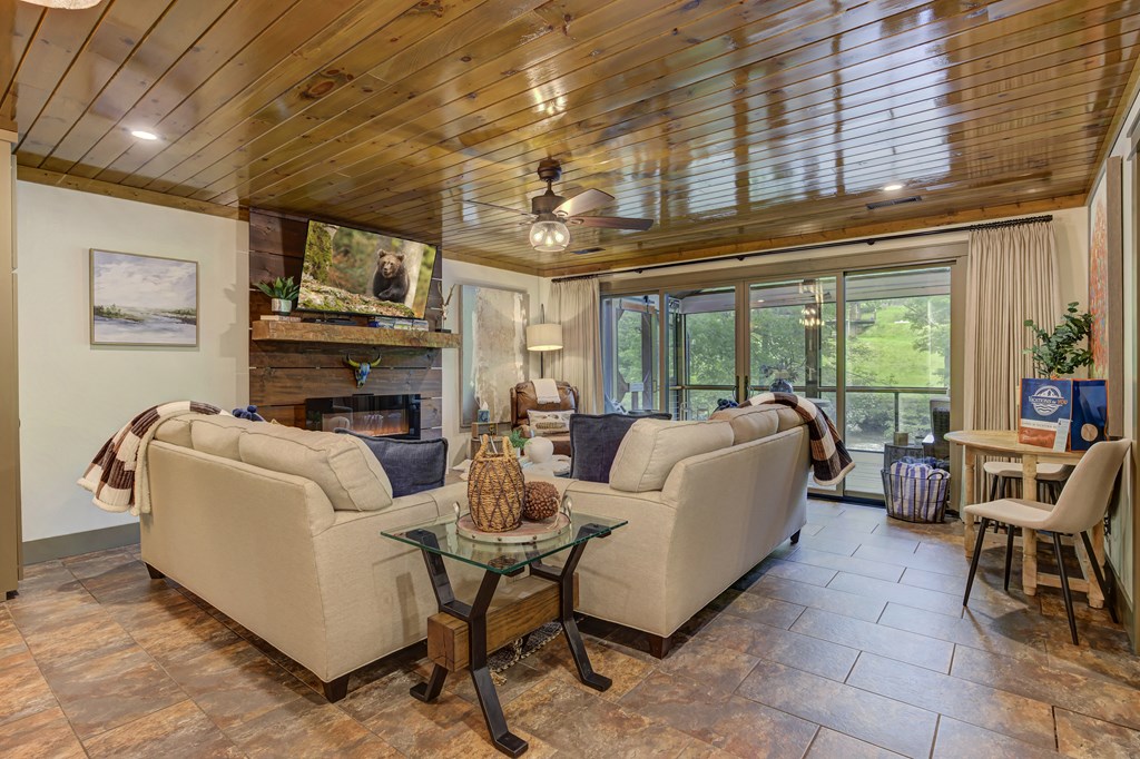 419942 Blue Ridge Residential