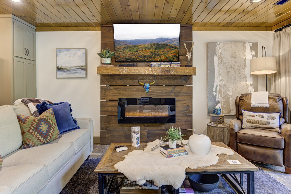 419942 Blue Ridge Residential