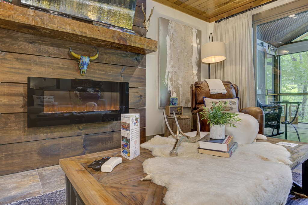 419942 Blue Ridge Residential