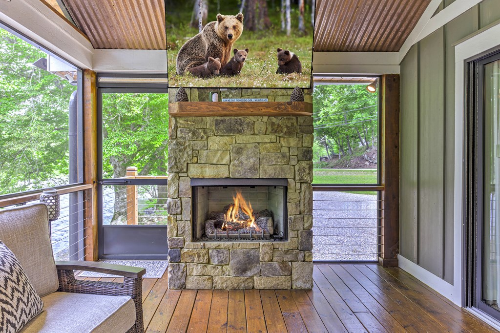 419942 Blue Ridge Residential