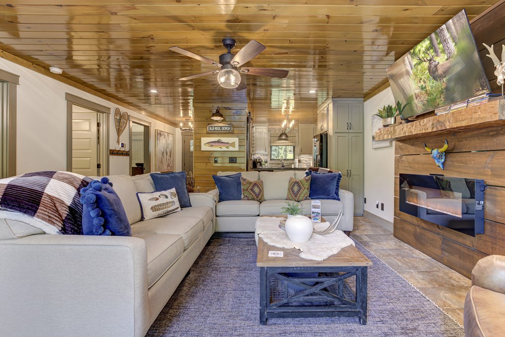 419942 Blue Ridge Residential