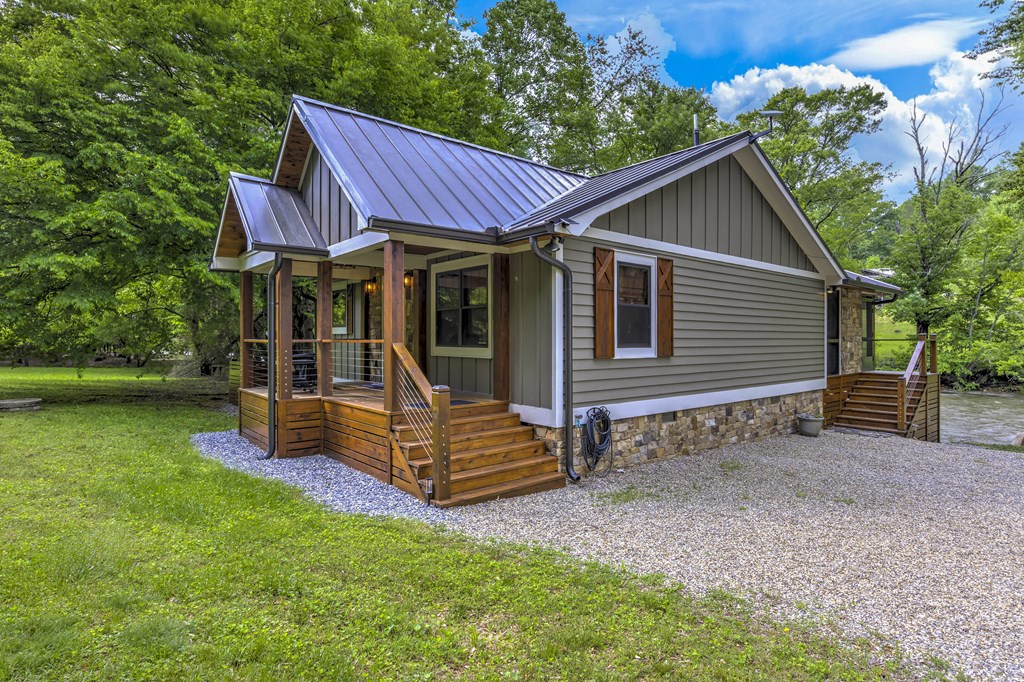 419942 Blue Ridge Residential