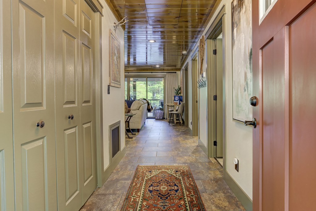 419942 Blue Ridge Residential