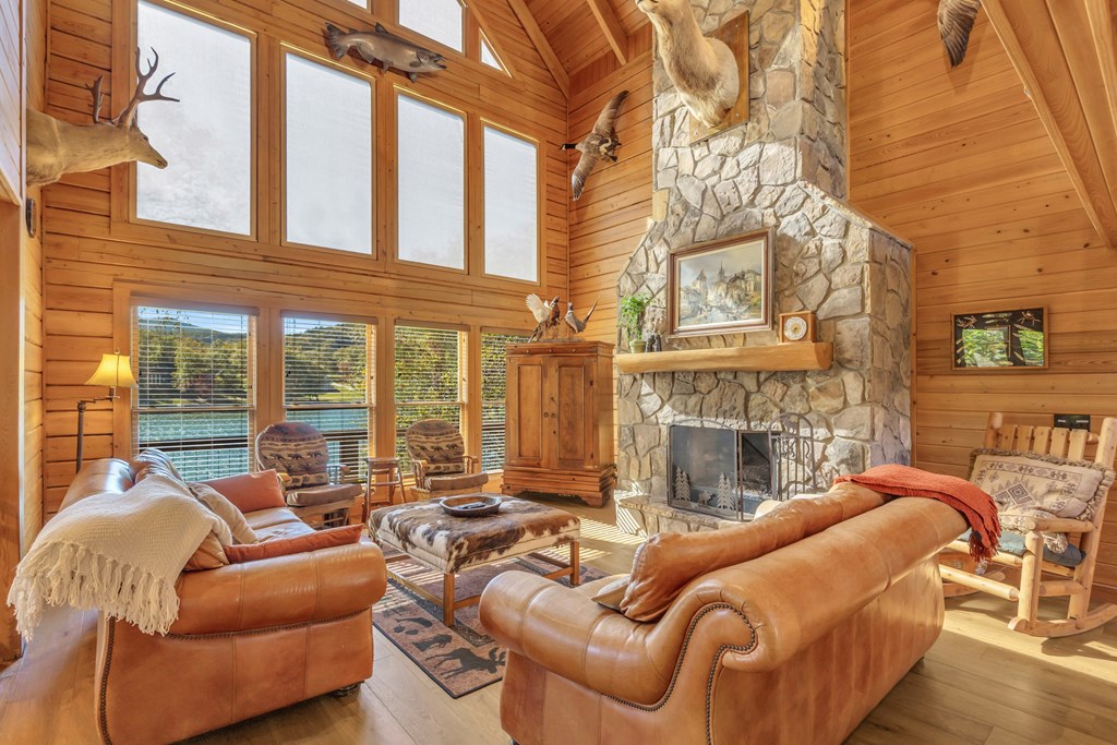 419948 Hiawassee Residential